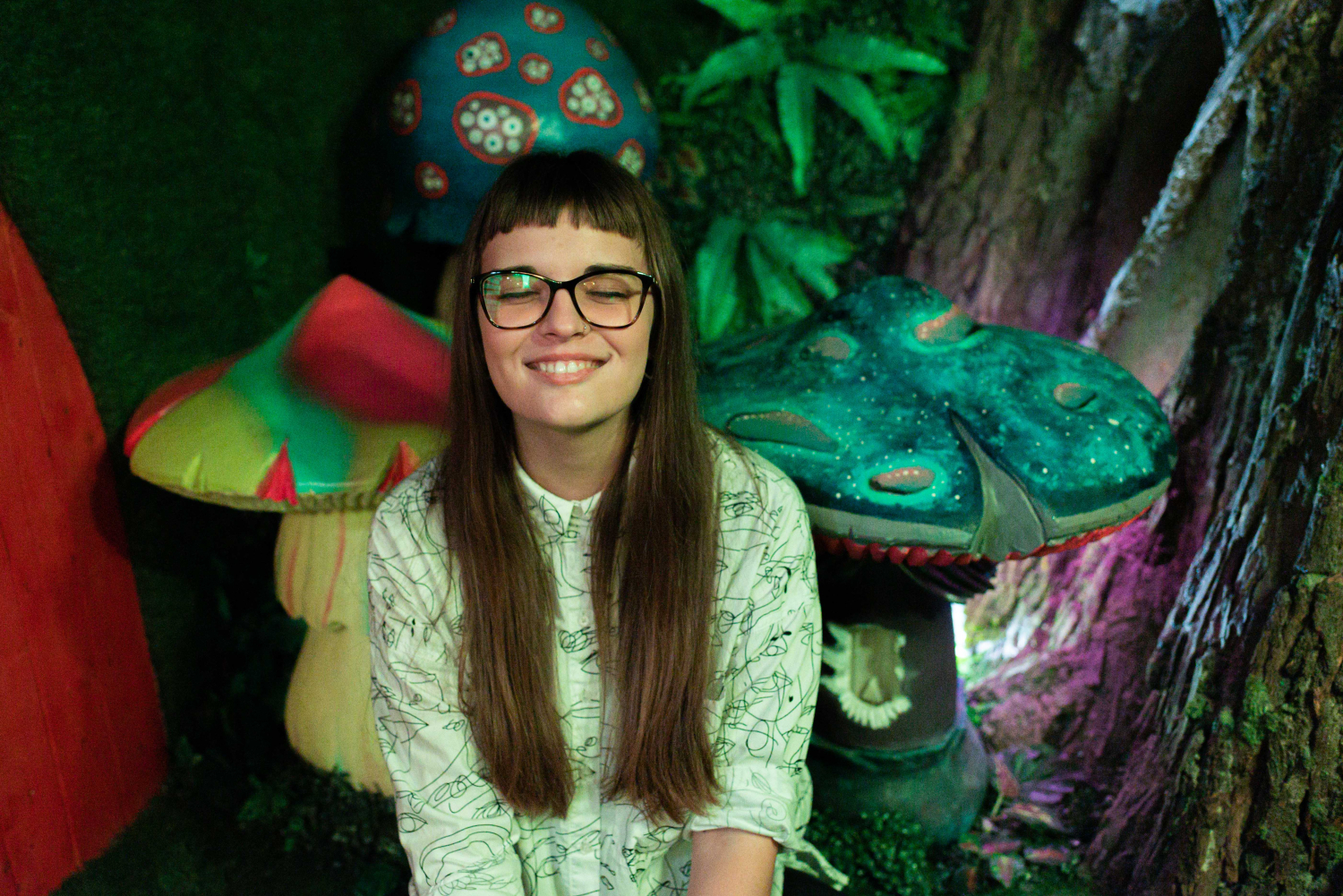 Élményajándékok szabadulószobákhoz lány boldog